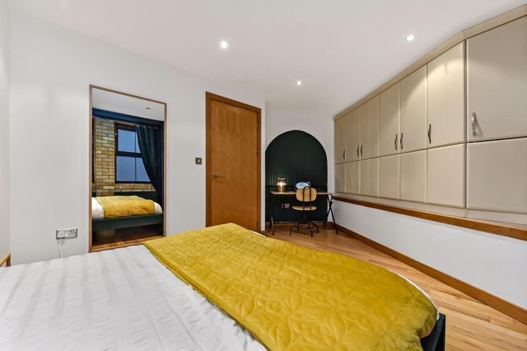 Spacious 2 Bed Urban Jungle Flat, Central ลอนดอน ภายนอก รูปภาพ